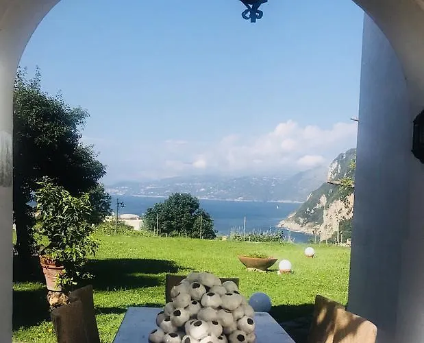 Marunnella Κάπρι